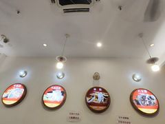 -八百里牛肉汤(盖饭·锅贴·万象城店)