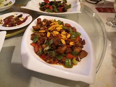 -喜乐餐厅•灯笼虾球首创者•本地小海鲜(二马路店)