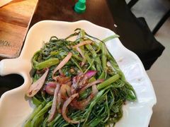 -大头虾越式风味餐厅(光明广场店)