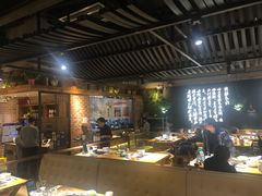 -洪氏嗨捞·广东猪肚鸡·椰子鸡火锅(西咸万象城店)