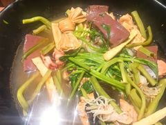 -万记麻辣烫国展总店