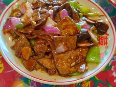 -闯关东东北农家菜(崂山石老人店)