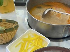 -喃喃椰·糟粕醋·椰子鸡火锅(七堡花园店)