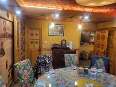 -闯关东东北农家菜(崂山石老人店)