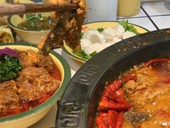 -巴卤社老火锅(财富店)