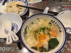 虾仁馄饨-长人馄饨铺(解放街店)