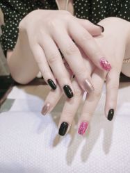 -桃色美甲沙龙