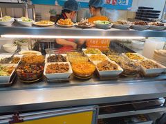 自助取餐区-尹记餐馆(花园店)