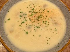 -玛格萝妮比萨屋(陆家浜路店)