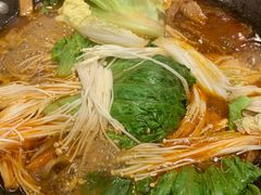 -霄汉牛三鲜湖北砂锅菜(万松园2店)