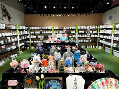 -郑在DIY·潮玩银饰绘画手作(中央大道旗舰店)