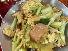-芦茨金富饭庄·25年老字号·专做稻草鸡