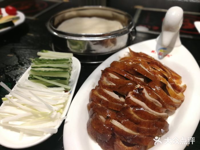 龙聚德北京烤鸭(大融城店)北京烤鸭图片