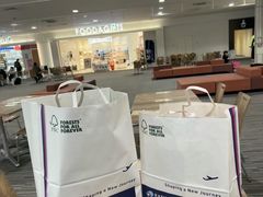 -关西国际机场直营免税店
