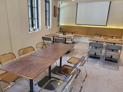 -Fridi Patisserie Cafe