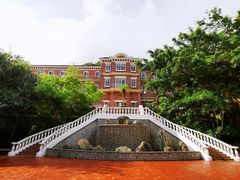 -香港大学