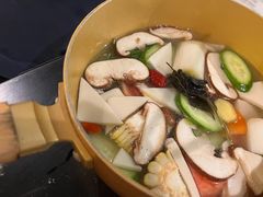 青椒紫苏汤底-云海肴云南菜·蒸汽石锅鱼(青岛万象城店)