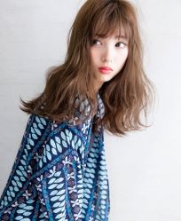 -变画·发型STUDIO