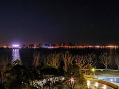-上海滴水湖皇冠假日酒店