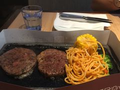 -必胜客(WOW中心城店)
