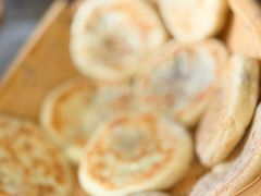 刚出炉的饼子热腾腾-眼镜粑粑