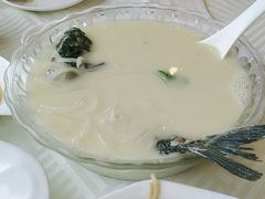 鲫鱼汤-怡园饭店-餐厅(四望亭店)