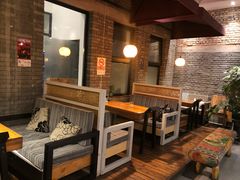 -苹果树下艺术餐厅(宋庄店)