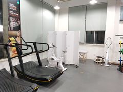 -APT运动康复中心(徐汇万科店)