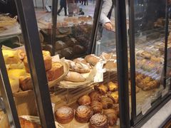 面包甜点陈列柜-多乐之日(和平伊势丹店)
