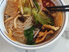 -弘束束柳州深巷螺蛳粉(珠江路店)