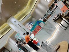 -星巴克臻选(深圳龙华红山天虹店)