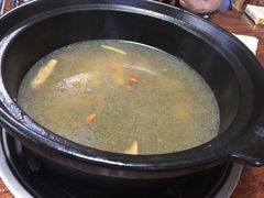 -陆记牛庄·碳锅龙虾烧烤(爱上花园店)