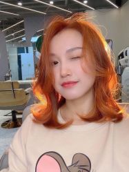 -PE SALON 
