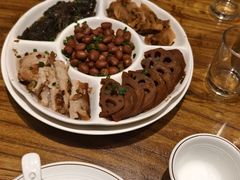 -泉畔人家·老济南经典鲁菜(大明湖店)
