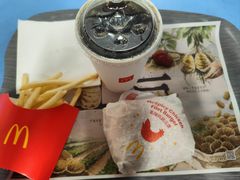 -麦当劳(假日广场店)