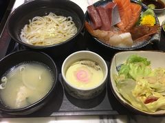 -家贺屋刺身寿司专门店