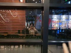 -星巴克(上海虹桥新天地二店)