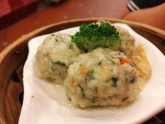 七彩鲮鱼球-点都德(聚福楼店)