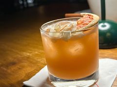 -三两三民谣咖啡清吧