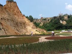 -彩色沙林风景区