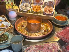 -菌自由丨野生菌火锅特色庭院餐厅(丽江古城店)