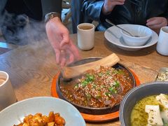 -蜜桃餐厅·伴山(湖滨商业街店)