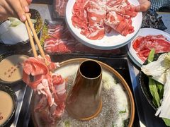 -洞庭洲·防空洞火锅·铜锅涮肉·烧烤(新百广场店)