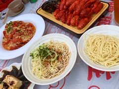 -肥肥虾庄·金牌油焖大虾(汉街SKP店)