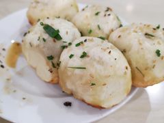 -老西白点心店