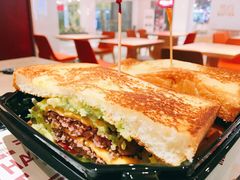 -The Habit Burger Grill 哈比特汉堡(复兴soho店)
