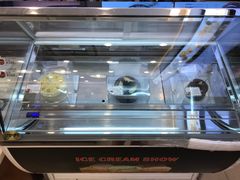 -红宝石·鲜奶小方·海派西点房(南丹店)