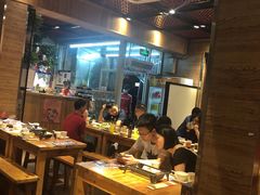 大堂-管氏翅吧(护国寺店)