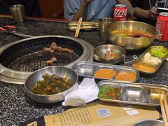 -红泥小火炉·东北泥炉烤肉(天一旗舰店)