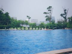 -上海滴水湖皇冠假日酒店